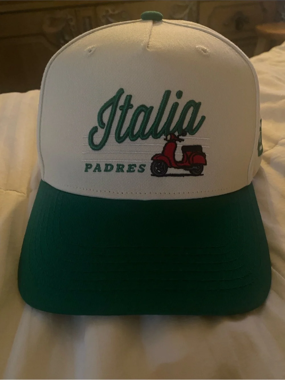 Italia San Diego Padres Two-Tone Green and White Baseball Cap 2026 new style